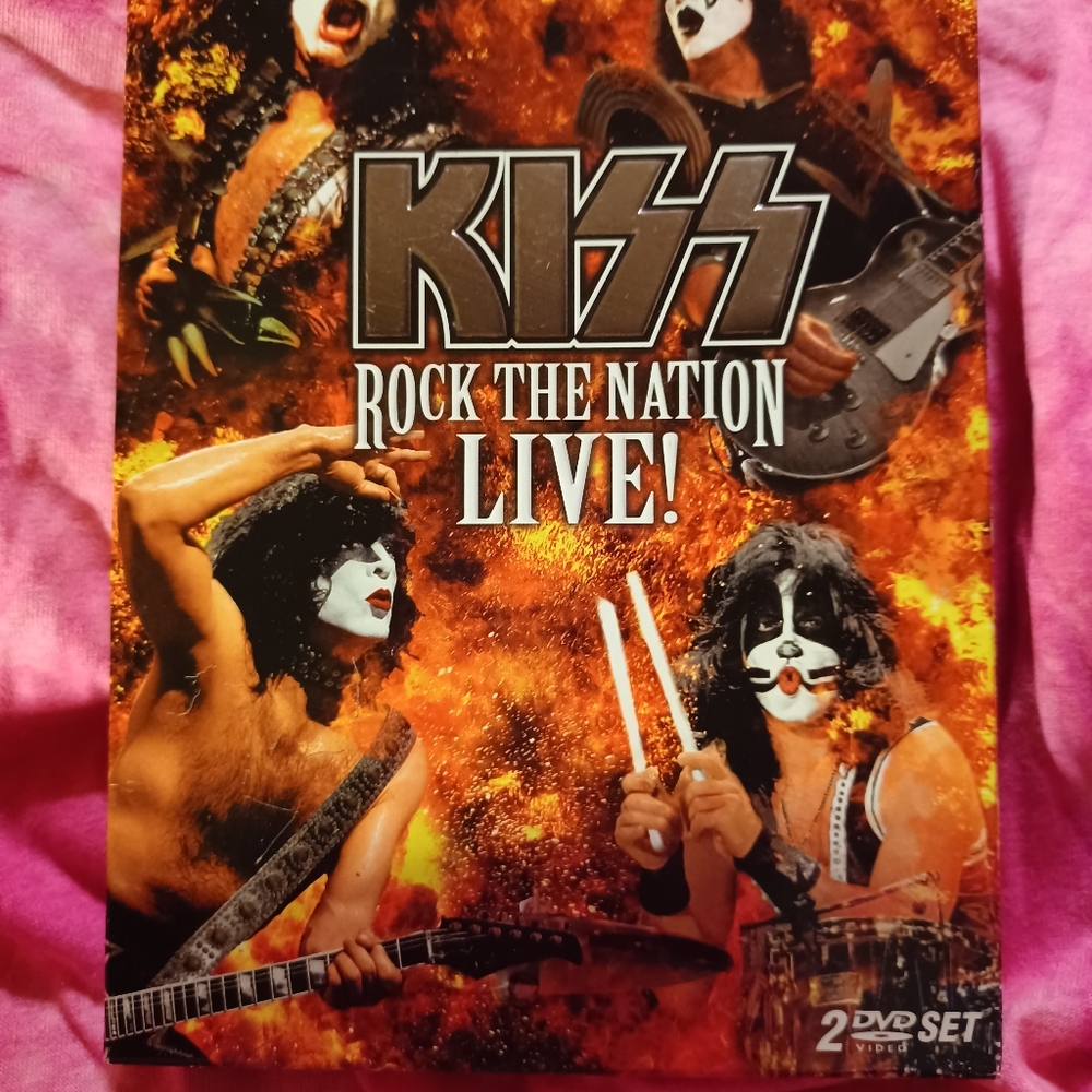Kiss 2 DVD Set